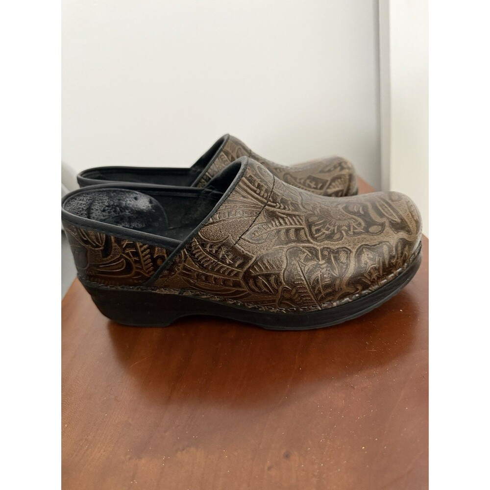Dansko Professional Slip On Clogs Embossed Dark Brown Paisley Leather Size 39 - Picture 5 of 11